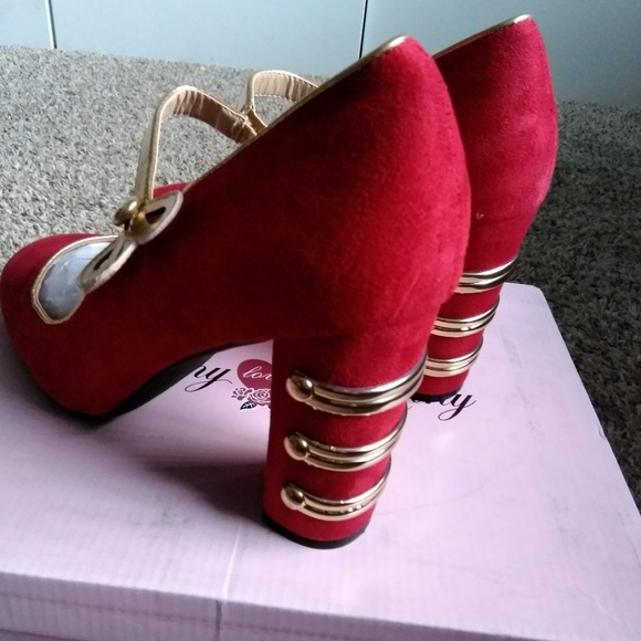 Penny Loves Kenny Women's Requiem Red Pumps 11W - Picture 7 of 8